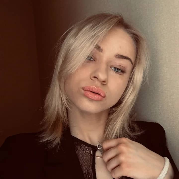 my dear friends. Enjoy cozy evenings in good company | @and play different games. Can you guess which ones? Then write to me