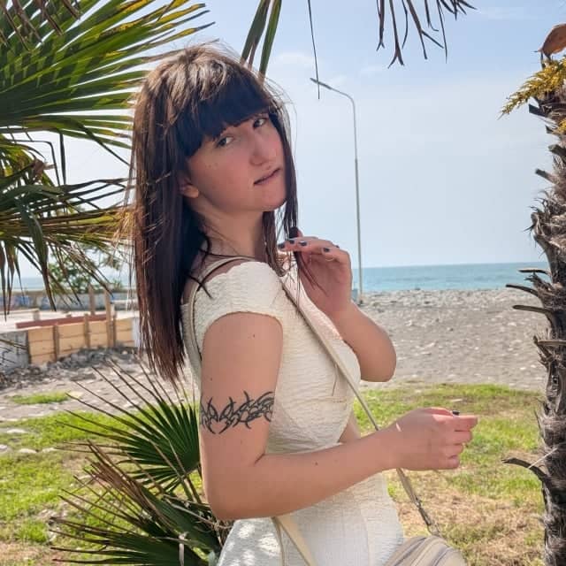 Katie Noir | @katienoir