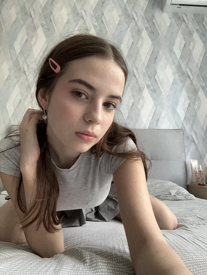 Alina🐇