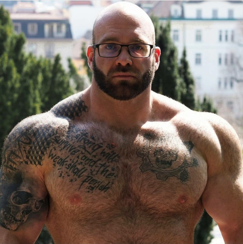 Hairymusclebear